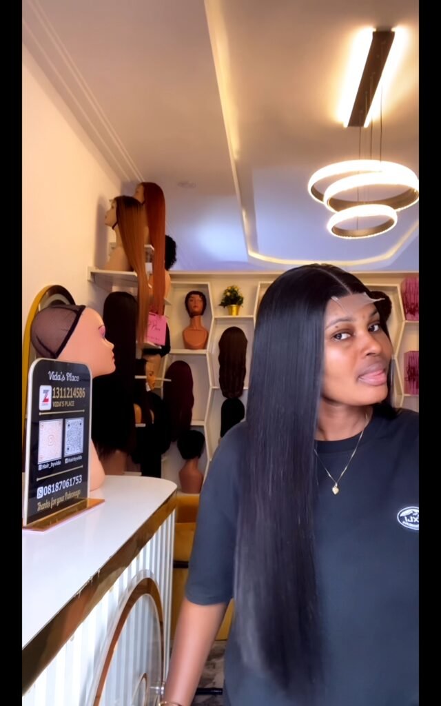 Blunt cut unit with a 2 by 6 closure plus free gift