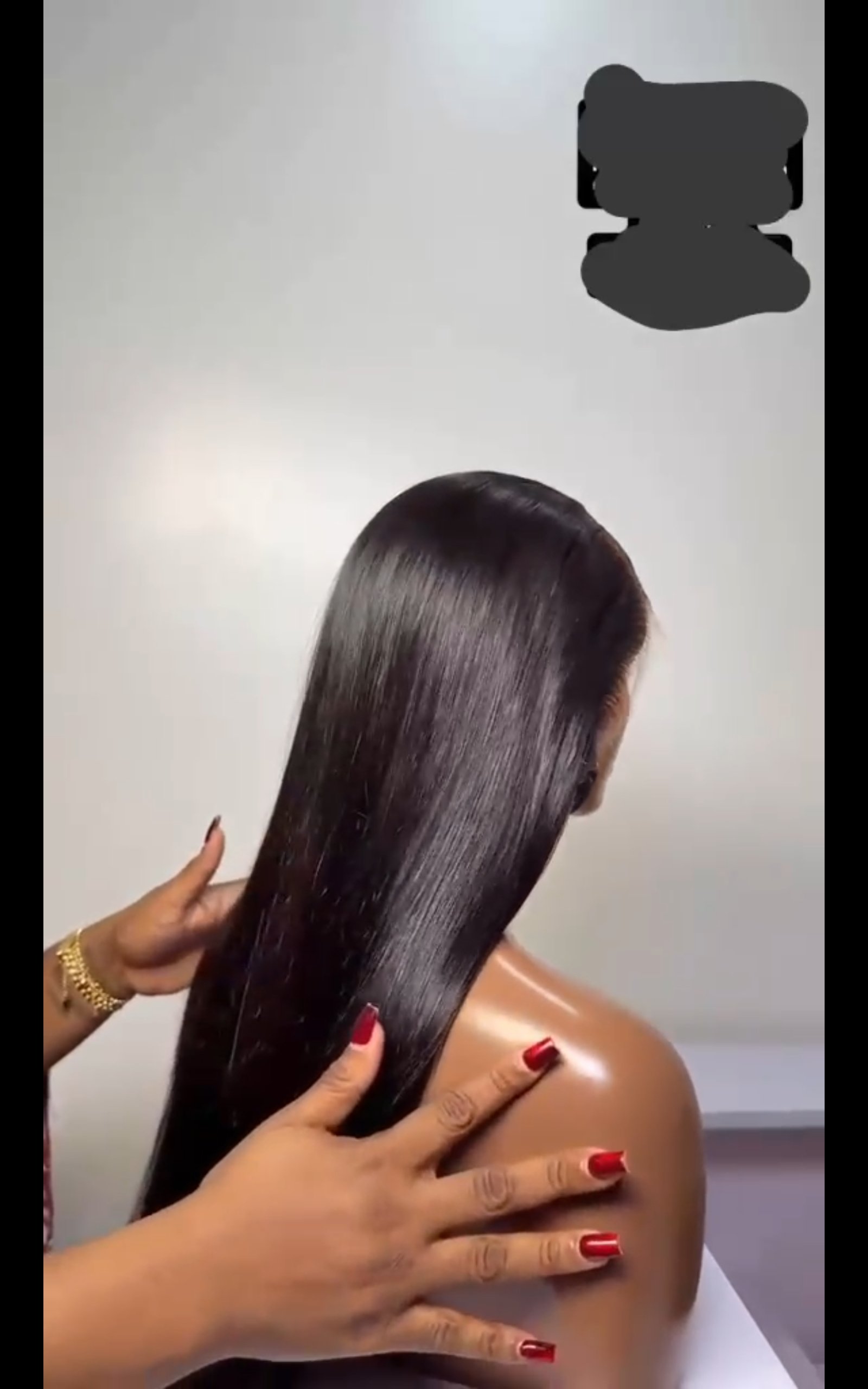 Full frontal HD lace SDD straight wig in natural color 💯 human hair, factory made...24 inches plus free gift - Image 2
